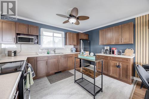 50 Bayview Drive, Greater Napanee, ON - Indoor Photo Showing Kitchen