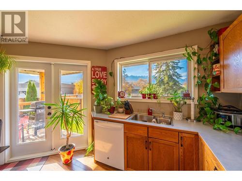 1120 8Th  S Street, Golden, BC - Indoor