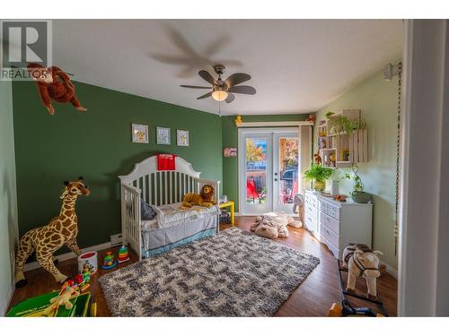 1120 8Th  S Street, Golden, BC - Indoor Photo Showing Bedroom