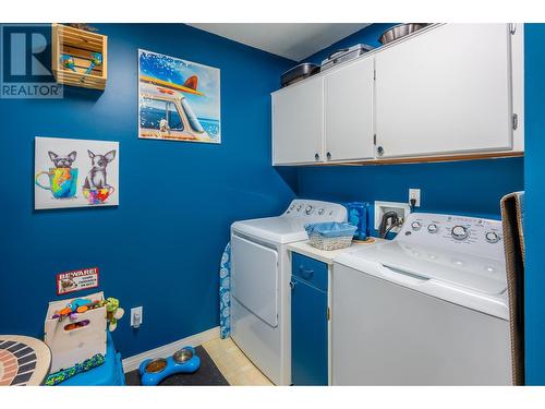 1120 8Th  S Street, Golden, BC - Indoor Photo Showing Laundry Room