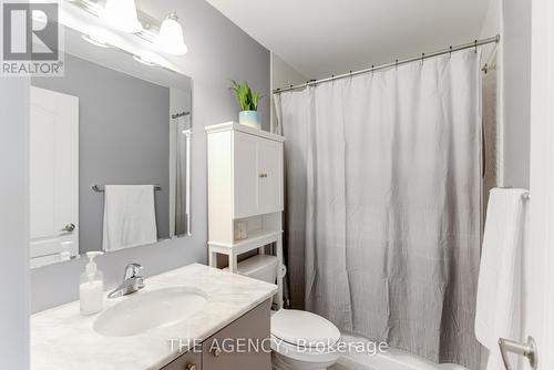 114 Cleanside Road, Toronto, ON - Indoor Photo Showing Bathroom