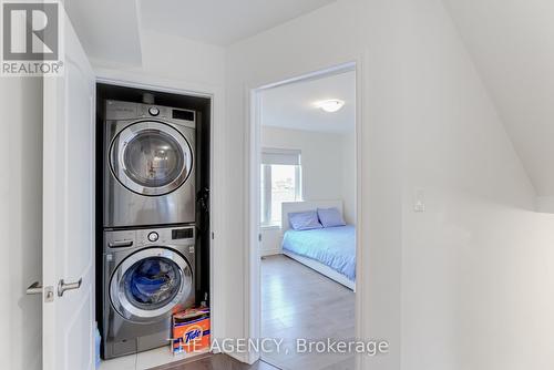 114 Cleanside Road, Toronto, ON - Indoor Photo Showing Laundry Room