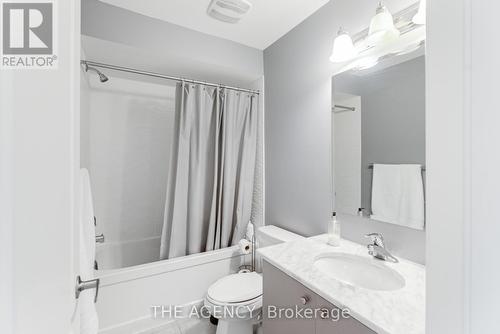 114 Cleanside Road, Toronto, ON - Indoor Photo Showing Bathroom