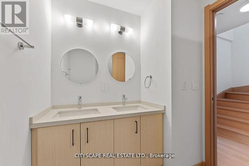 C2-307 - 3423 Sheppard Avenue E, Toronto, ON - Indoor Photo Showing Bathroom