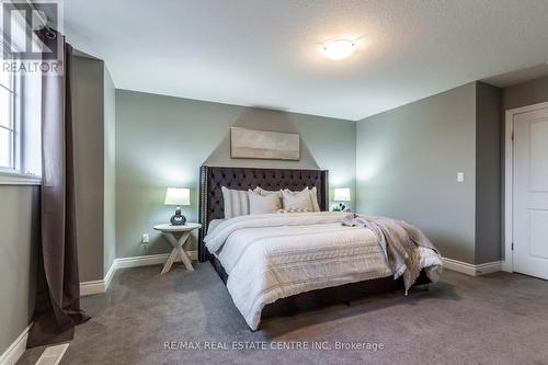 25 Jeffrey Drive, Guelph (Grange Hill East), ON - Indoor Photo Showing Bedroom