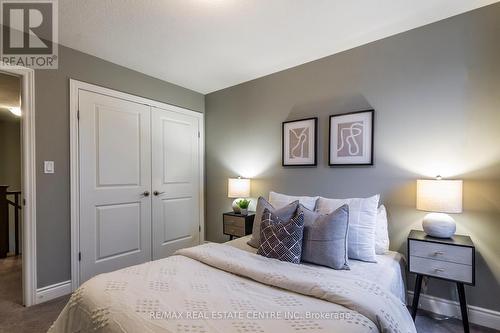 25 Jeffrey Drive, Guelph (Grange Hill East), ON - Indoor Photo Showing Bedroom