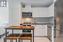 1005 - 195 Mccaul Street, Toronto, ON  - Indoor Photo Showing Kitchen With Stainless Steel Kitchen 