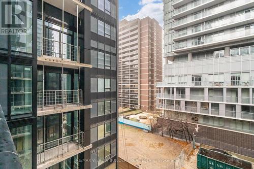 522N - 117 Broadway Avenue, Toronto, ON - Outdoor With Balcony