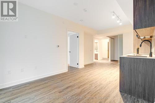 522N - 117 Broadway Avenue, Toronto, ON - Indoor Photo Showing Other Room