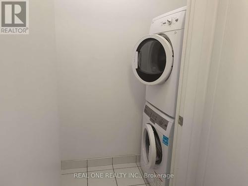 315 - 50 Forest Manor Road, Toronto, ON - Indoor Photo Showing Laundry Room