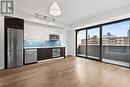 607 - 109 Vaughan Road, Toronto, ON  - Indoor Photo Showing Kitchen 