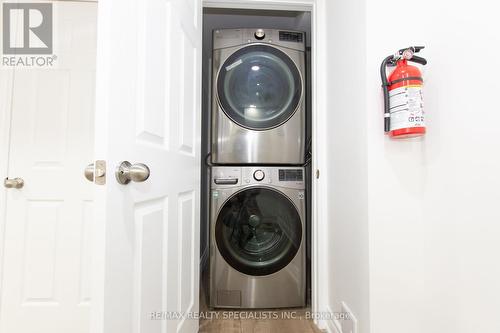 Bsmt - 1112 Solomon Court, Milton, ON - Indoor Photo Showing Laundry Room