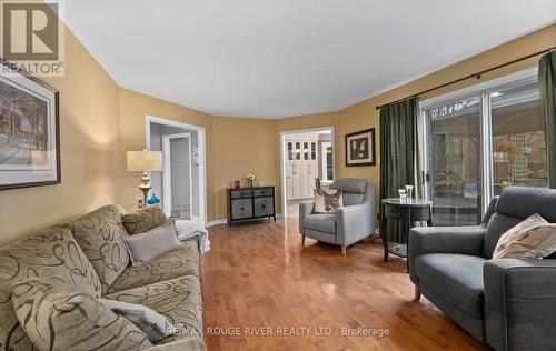 30 Ravenview Drive, Whitby, ON - Indoor Photo Showing Living Room