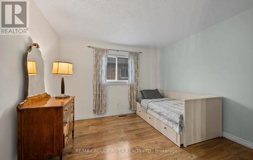 30 Ravenview Drive, Whitby, ON - Indoor Photo Showing Bedroom