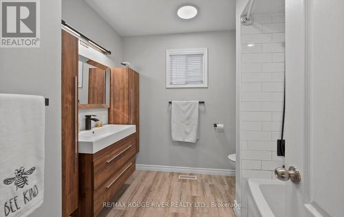 30 Ravenview Drive, Whitby, ON - Indoor Photo Showing Bathroom