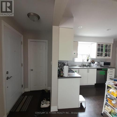 670 Pharmacy Main Avenue, Toronto, ON - Indoor Photo Showing Kitchen With Double Sink