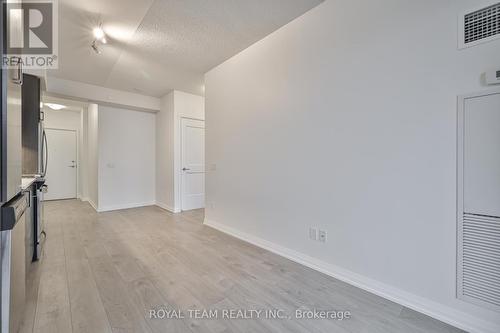 3201 - 7895 Jane Street, Vaughan, ON - Indoor Photo Showing Other Room