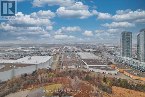 3201 - 7895 Jane Street, Vaughan, ON - Outdoor With View