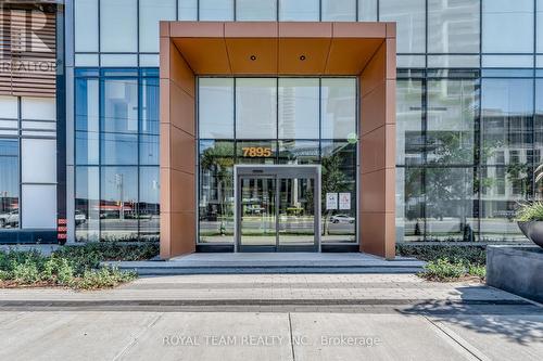 3201 - 7895 Jane Street, Vaughan, ON - Outdoor