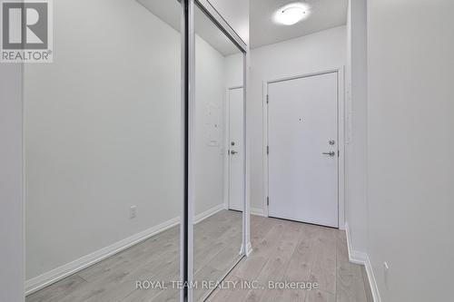 3201 - 7895 Jane Street, Vaughan, ON - Indoor Photo Showing Other Room