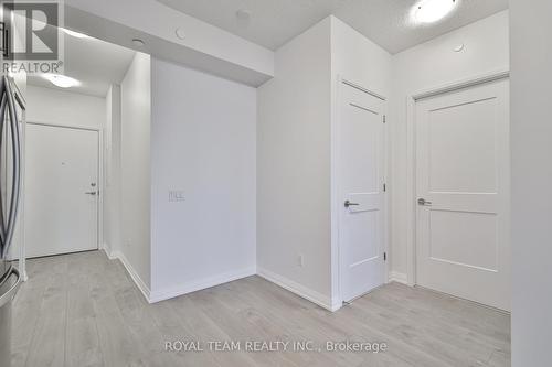 3201 - 7895 Jane Street, Vaughan, ON - Indoor Photo Showing Other Room