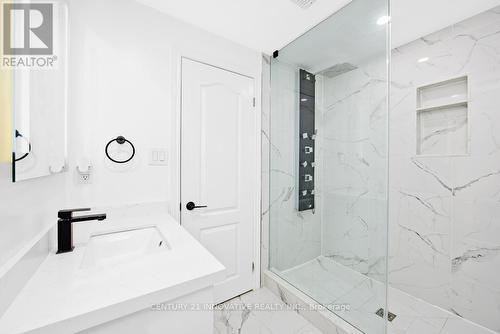 138 Alfred Paterson Drive, Markham, ON - Indoor Photo Showing Bathroom