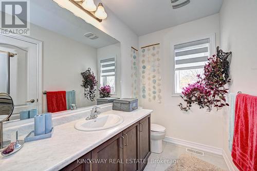 50 - 166 Deerpath Drive, Guelph, ON - Indoor Photo Showing Bathroom