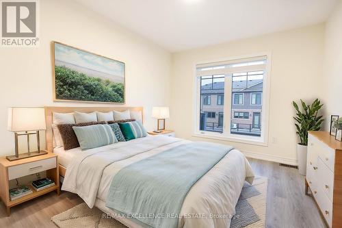 83 - 10 Birmingham Drive, Cambridge, ON - Indoor Photo Showing Bedroom