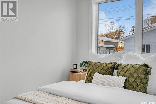 415 I Avenue S, Saskatoon, SK - Indoor Photo Showing Bedroom