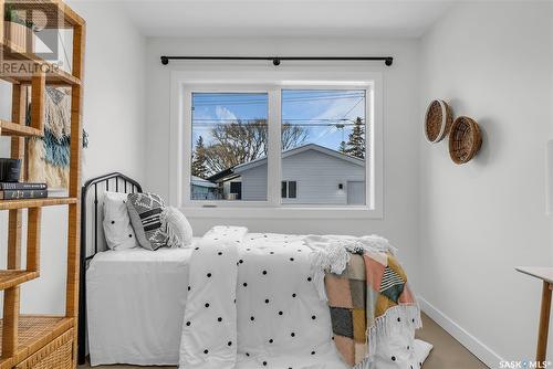 415 I Avenue S, Saskatoon, SK - Indoor Photo Showing Bedroom