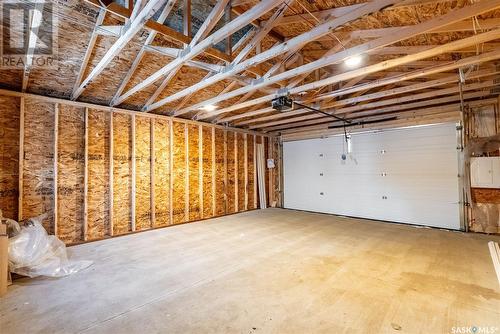 415 I Avenue S, Saskatoon, SK - Indoor Photo Showing Garage