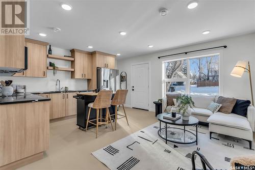 415 I Avenue S, Saskatoon, SK - Indoor