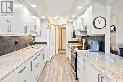 301 2305 Adelaide Street, Saskatoon, SK - Indoor Photo Showing Kitchen With Double Sink With Upgraded Kitchen