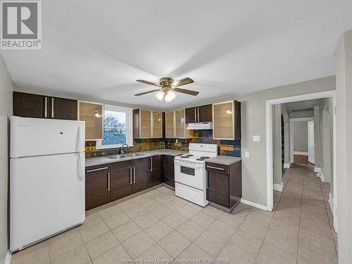 2470 Cadillac Unit# Upper, Windsor, ON - Indoor Photo Showing Kitchen With Double Sink