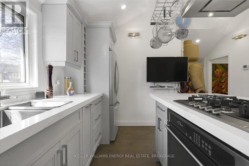 1486 Old Forest Road, Pickering (Woodlands), ON - Indoor Photo Showing Kitchen