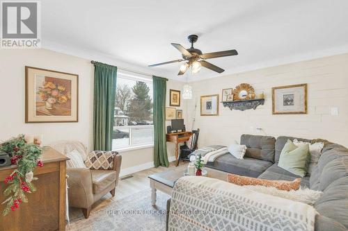 25 Marmora Street, Centre Hastings, ON - Indoor Photo Showing Living Room