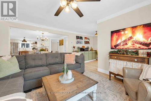 25 Marmora Street, Centre Hastings, ON - Indoor Photo Showing Living Room