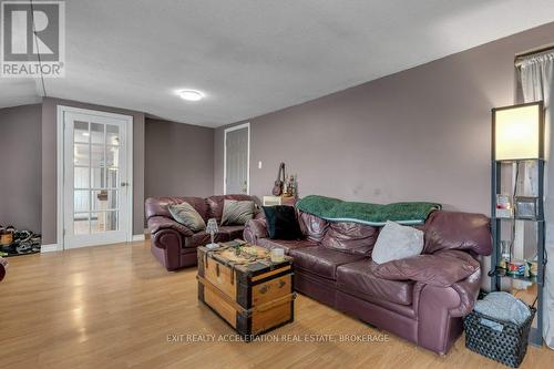 656 County 8 Road, Greater Napanee, ON - Indoor Photo Showing Living Room