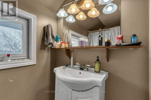 656 County 8 Road, Greater Napanee, ON - Indoor Photo Showing Bathroom