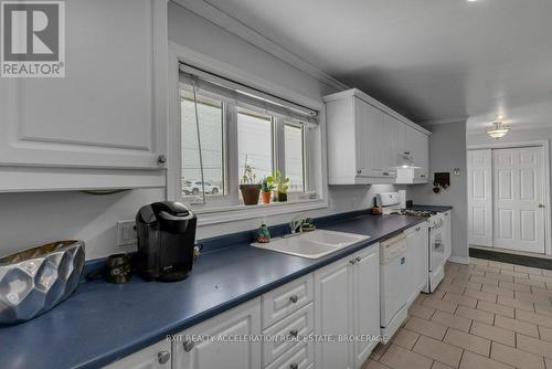 656 County 8 Road, Greater Napanee, ON - Indoor Photo Showing Kitchen