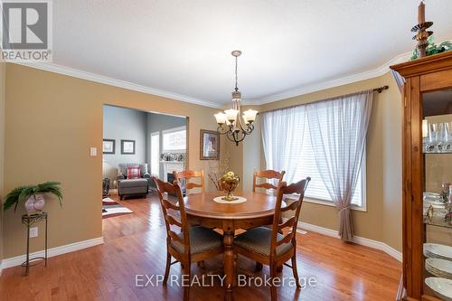 129 Simcoe Avenue, Middlesex Centre (Komoka), ON - Indoor Photo Showing Dining Room