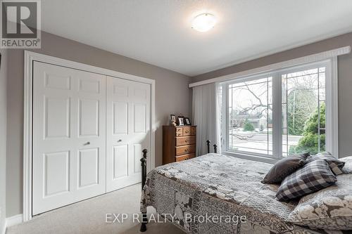 129 Simcoe Avenue, Middlesex Centre (Komoka), ON - Indoor Photo Showing Bedroom