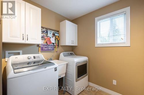 129 Simcoe Avenue, Middlesex Centre (Komoka), ON - Indoor Photo Showing Laundry Room