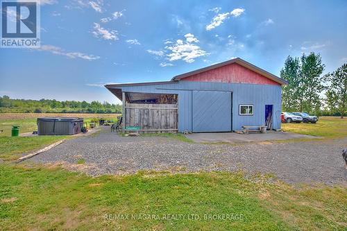 490 Mathews Road N, Fort Erie (336 - Point Abino), ON - Outdoor