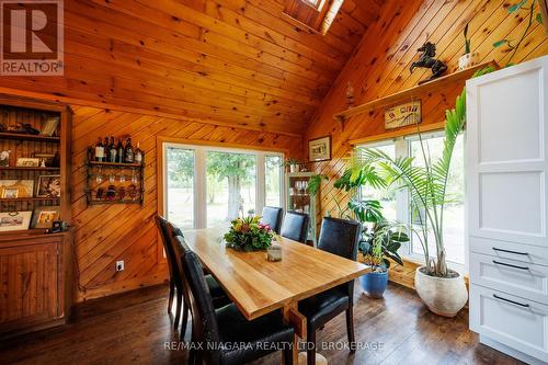 490 Mathews Road N, Fort Erie (336 - Point Abino), ON - Indoor Photo Showing Dining Room