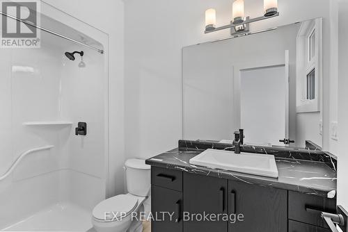 74 Marie Street, Pelham (662 - Fonthill), ON - Indoor Photo Showing Bathroom