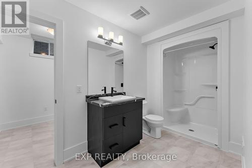 74 Marie Street, Pelham (662 - Fonthill), ON - Indoor Photo Showing Bathroom