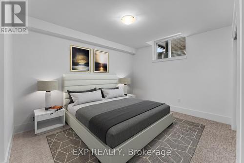 74 Marie Street, Pelham (662 - Fonthill), ON - Indoor Photo Showing Bedroom