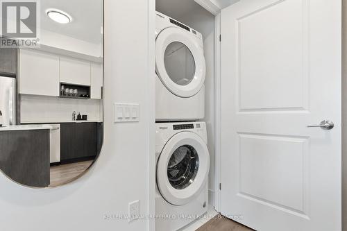 324 - 202 Burnhamthorpe Road E, Mississauga, ON - Indoor Photo Showing Laundry Room