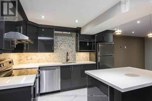 Bsmt - 467 Huntington Ridge Drive, Mississauga, ON - Indoor Photo Showing Kitchen With Upgraded Kitchen